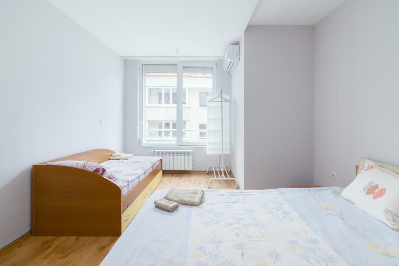 Vitosha View One Bedroom Apartment By Flat Mаnager Szófia Kültér fotó
