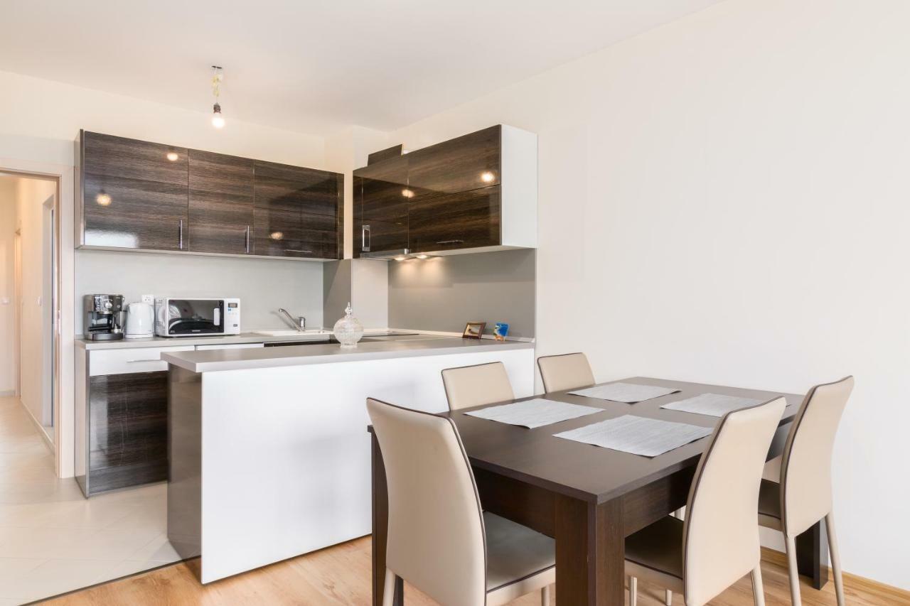 Vitosha View One Bedroom Apartment By Flat Mаnager Szófia Kültér fotó
